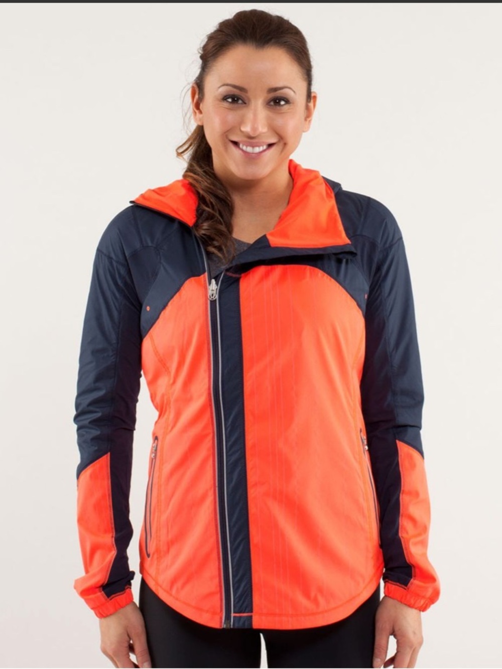 LULULEMON Get Up and Glow Jacket Size 4